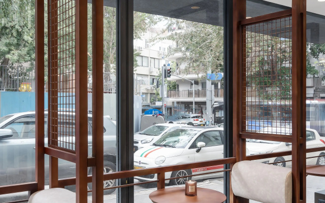 Mulan TLV Hotel