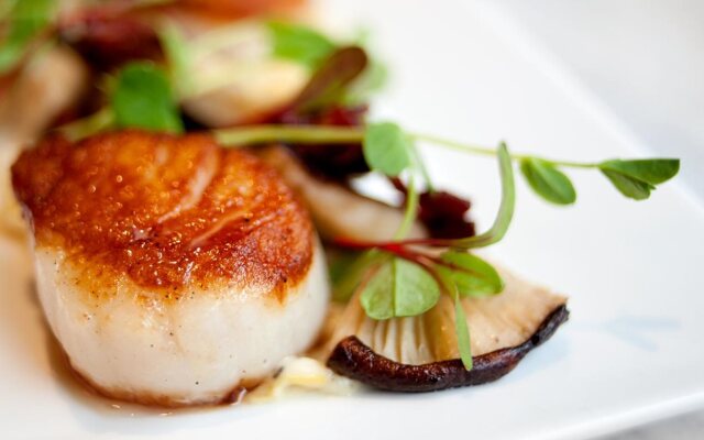 The Madison Concourse Hotel and Governor's Club