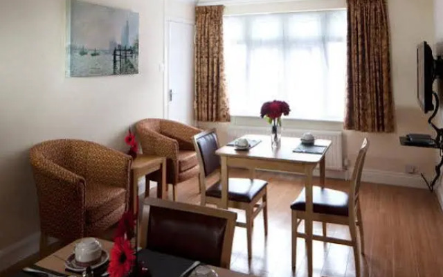 Montrose Guest House