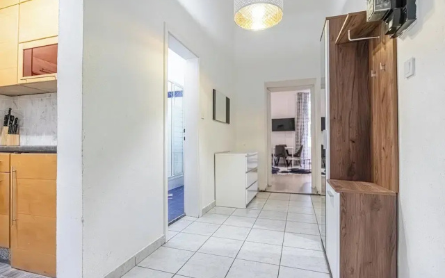 Modern 1BR Apartment Central Location