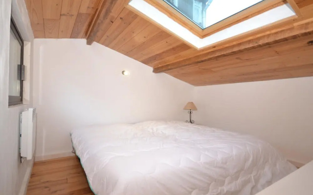 Villa With Swimming Pool Within the Luberon