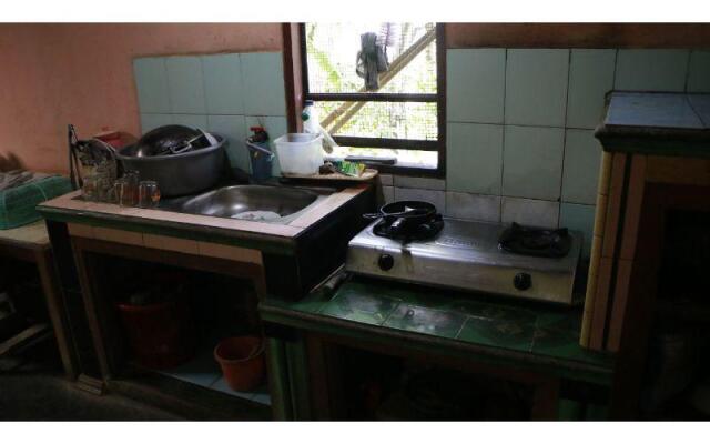 Sarjuni Homestay - Hostel