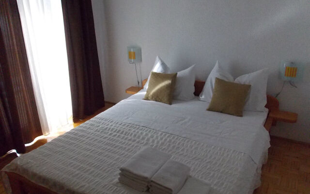 Apartments Bandalo
