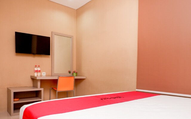 RedDoorz near Java Supermall Semarang