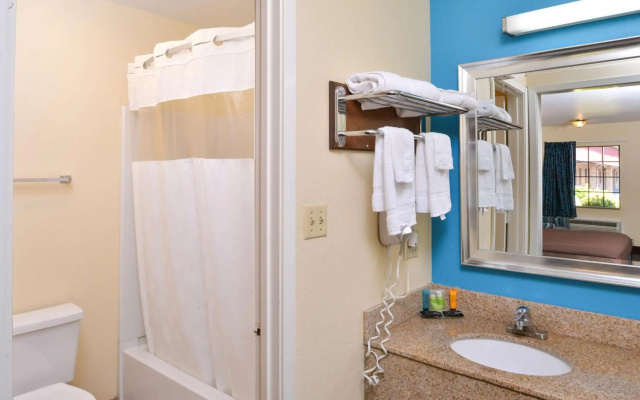 Americas Best Value Inn Batesville