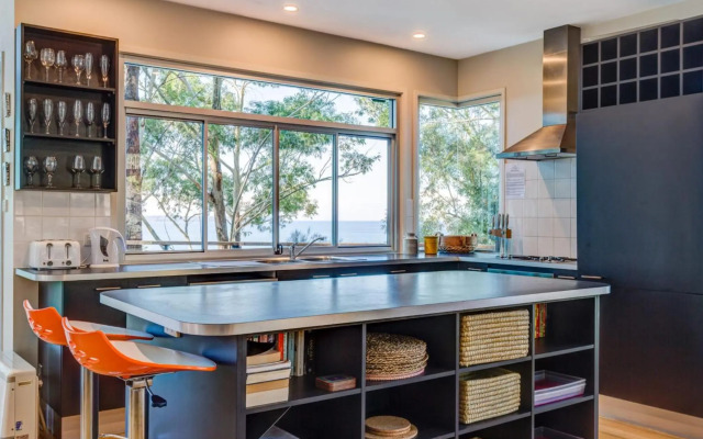 Aqua Pure at Hyams Beach 4pm Check Out Sundays