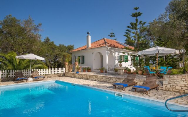 Villa Maria in Paxi With 2 Bedrooms and 1 Bathrooms