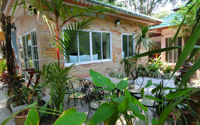 Thipsamed Resort
