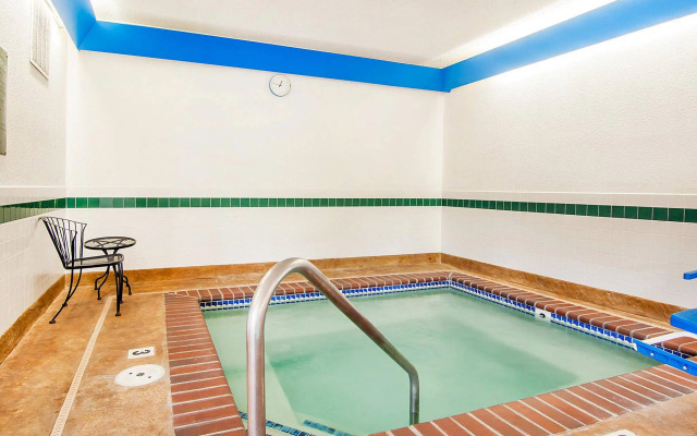 Comfort Inn Medford North