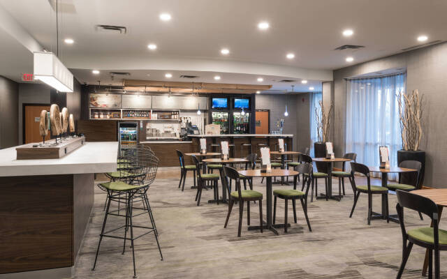 Courtyard by Marriott Toronto Vaughan