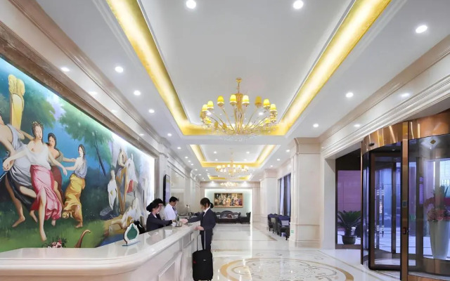 Vienna International Hotel (Nanjing South Railway Station Software Avenue)
