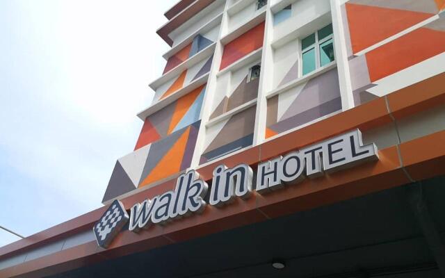 Walk In Hotel