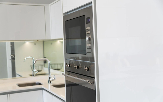 Ellipse Waterfall Upmarket Apartment