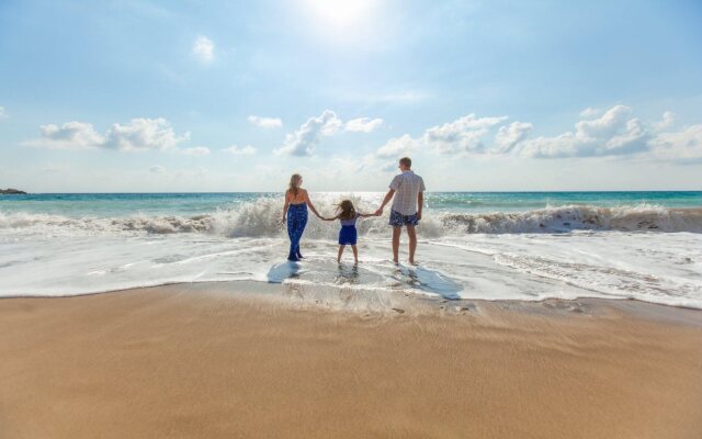 Holiday Inn Express Ft. Lauderdale Cruise-Airport by IHG