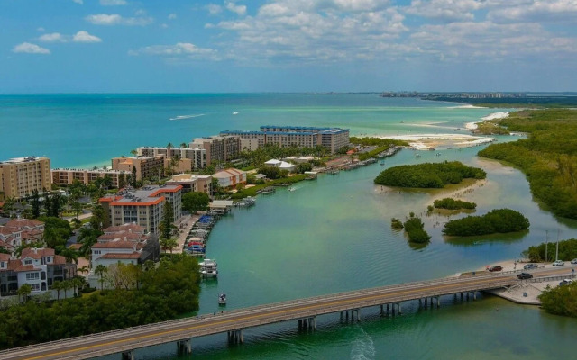 Sea Isles Condo in Bonita Springs