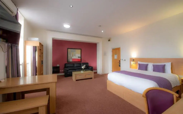 Отель Fox Connaught London ExCeL