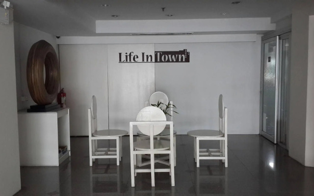 Life In Town Chiangmai