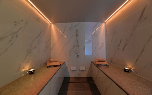 Mirivili Rooms & Suites Hotel