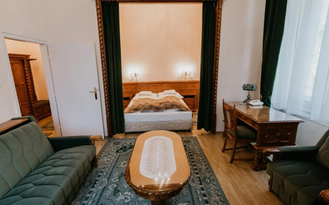 Tisza Hotel
