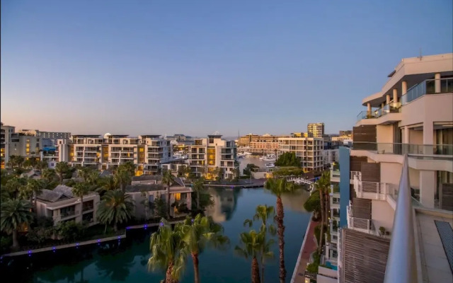 The Canal Three Bedroom Pool Duplex Penthouse - 203