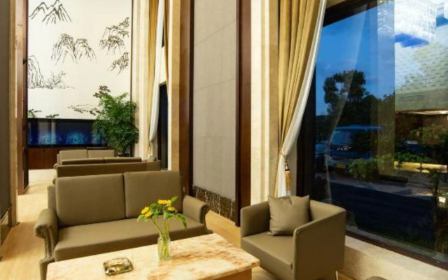 Waterfront Garden Hotel