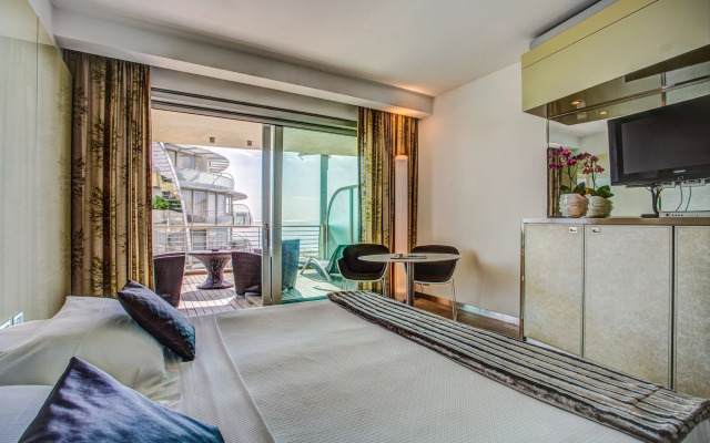 Hotel Premier & Suites