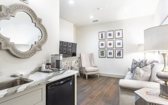 Millsap Suites by Pioneer Pocket Hotel
