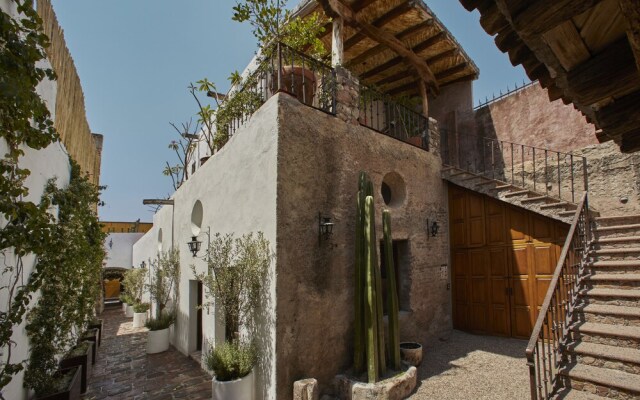 Meson Hidalgo