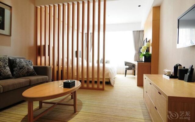 Wuhan Yuntai 6 Plus 1 Hotel