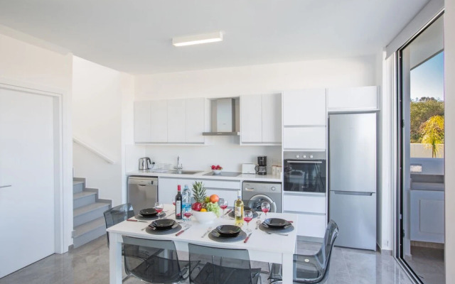 Villa Prol25, Beautiful 2bdr Protaras Villa With Pool, Close to Fig Tree Bay