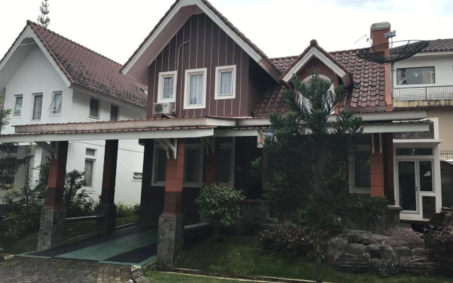Villa Sofia Kota Bunga
