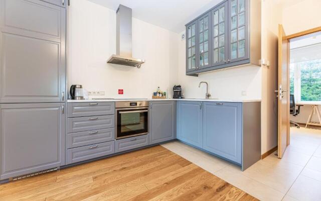 Verde Apartment, By Cohost