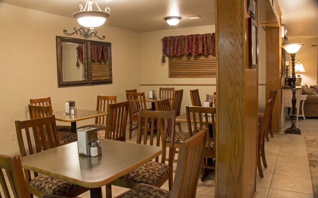 All American Inn and Suites