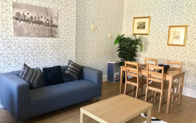 Stunning 3-bed Apartment in Edinburgh