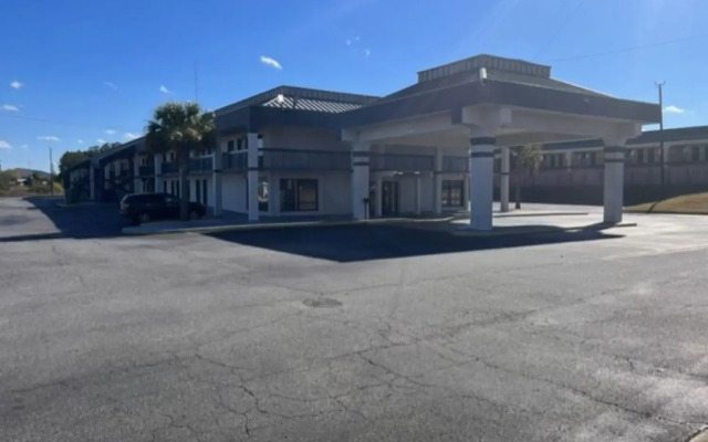 Dublin Inn and Suites