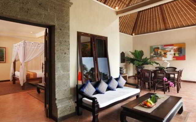 Elbari Villas
