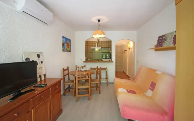 Apartment Near Beach With Terrace