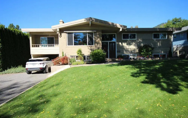 Clarance House Vacation Home