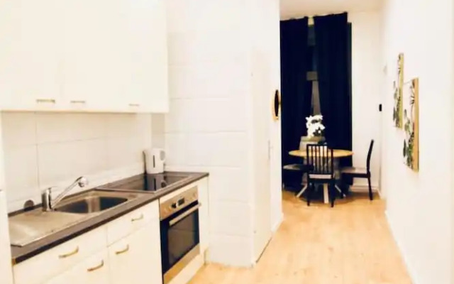 Cozy 5BR Apt 10min Walk to Augarten