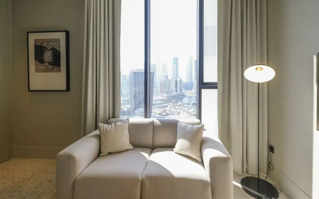 Upscale Studio w Burj View Upside Living