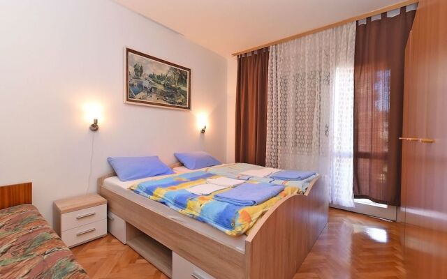Apartment 74