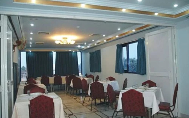 Hotel Satya