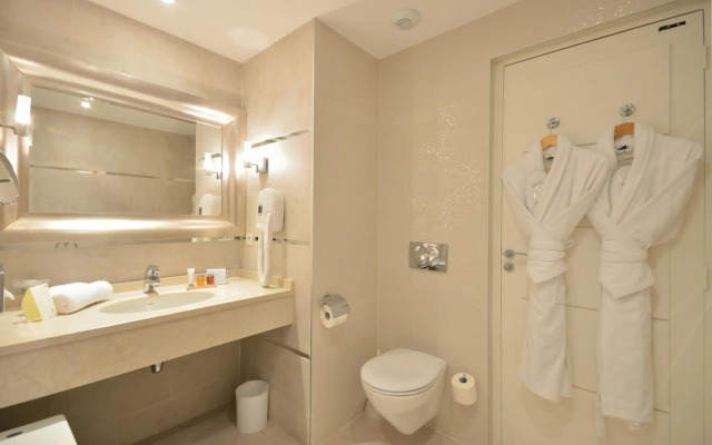 Hotel Renoir