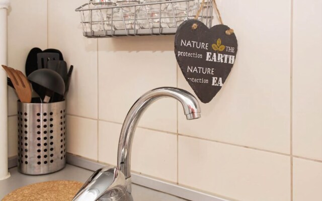 One Bedroom Apartment Republic Square