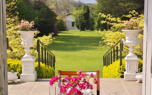 Seaview House Hotel