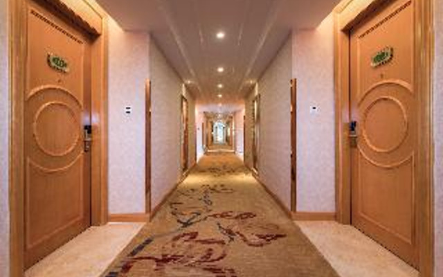 Vienna Hotel Guangzhou South Railway Station
