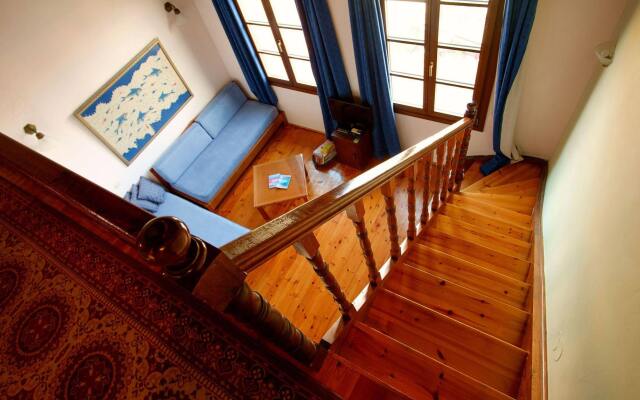 Erietta Suites