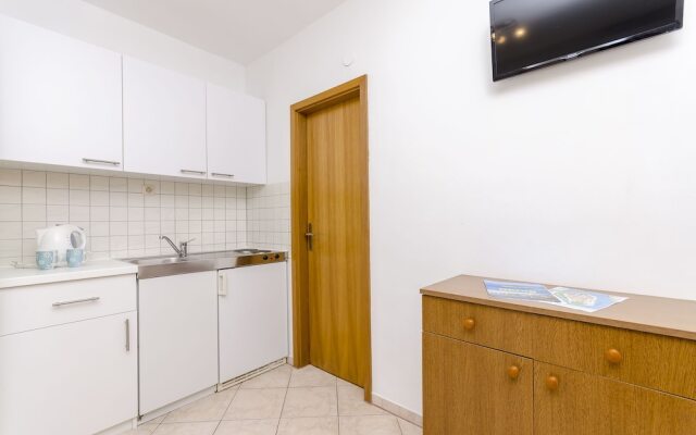Apartman Mart