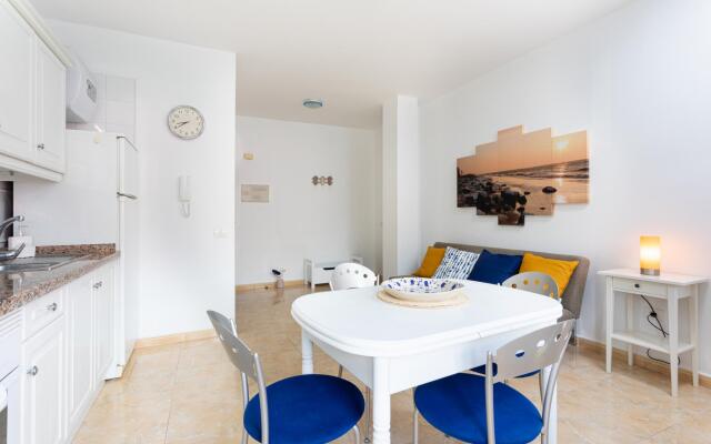 Home2book Sea Side Charco Azul Pool Apartment Wifi