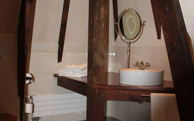 Augusta Hotel & Restaurant